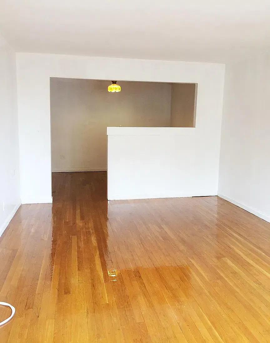 3 bed, 950 sqft, $3,200 — Photo 4