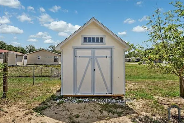 3801 Carroway St — Photo 18