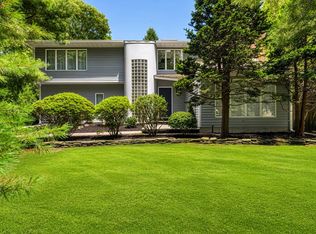 42 Harbor Watch Ct, Sag Harbor, NY 11963