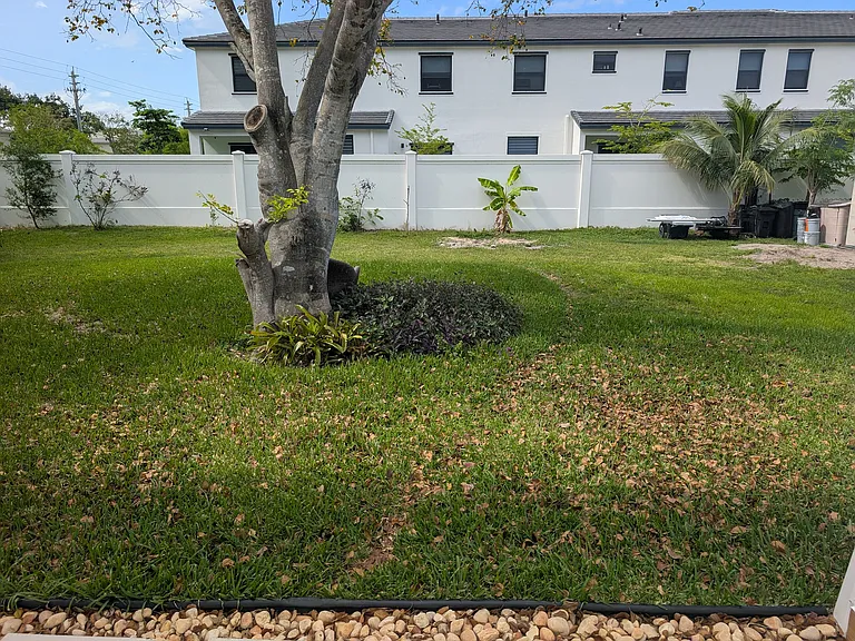 3051 SW 50th St — Photo 32