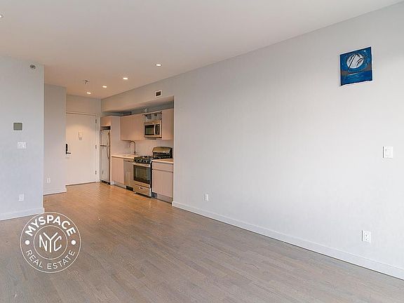 5th image of 594 Bushwick Ave APT 514
