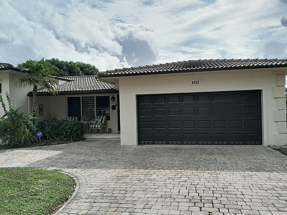 1st image of 1032 Meadowlark Ave
