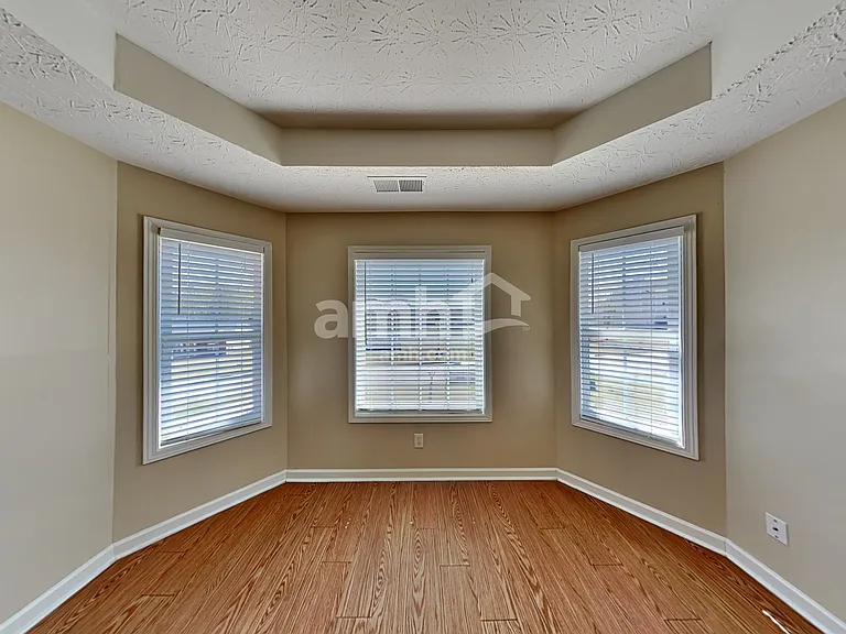 51 Wayne Meadows Ct — Photo 4