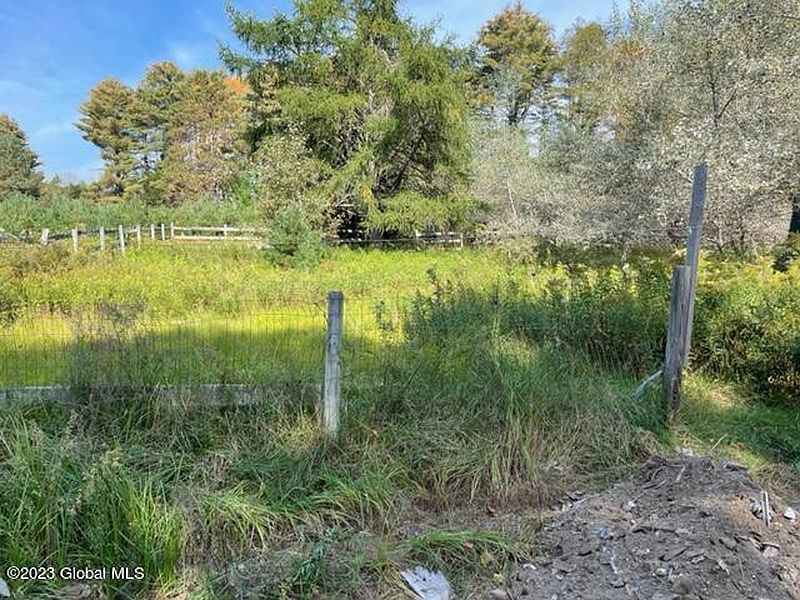 4th image of 840 Schroon River Road