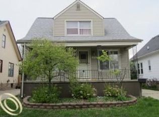 4244 Huron St, Dearborn Heights, MI 48125