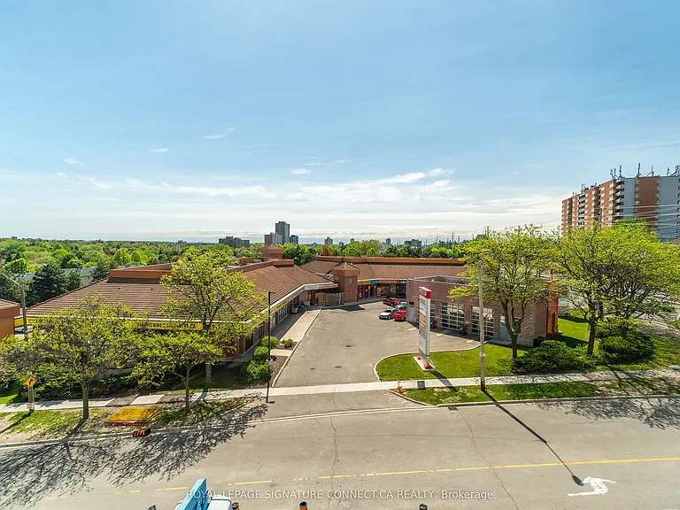 1 Fairview Rd E #402 — Photo 22