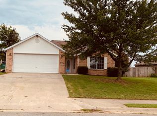 2431 Victoria St, Springdale, AR 72764