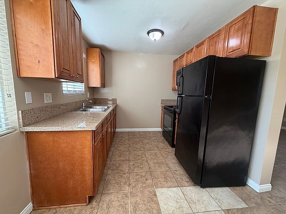 5th image of 2520 Bishop Dr APT 100