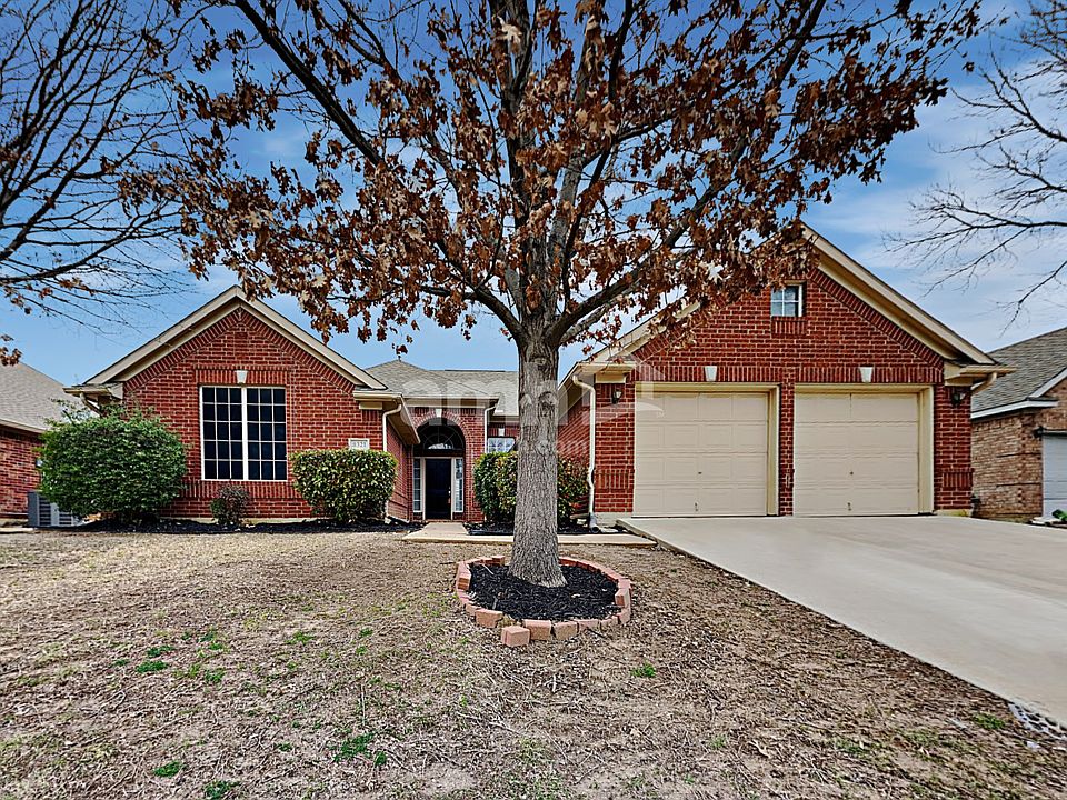 1st image of 8321 Emerald Cir
