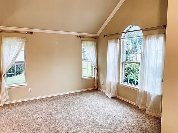 5th image of 3707 Boxwood Dr