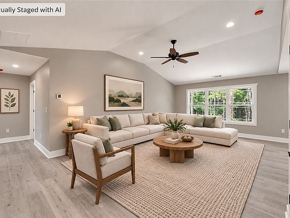 5th image of 1747A Dalrymple Rd
