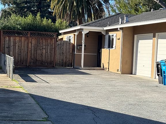 2nd image of 1240 Johnson St #1242