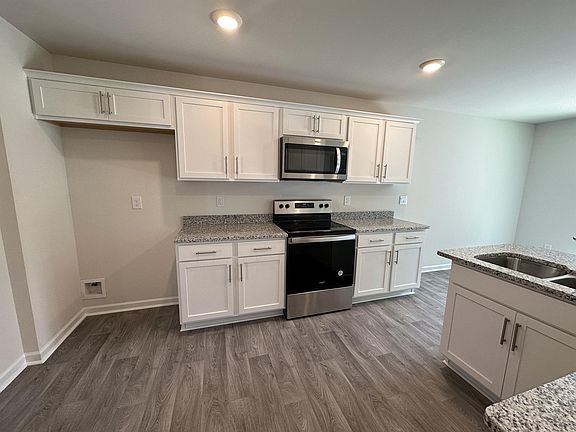 5th image of 4513 Sandstone Ct