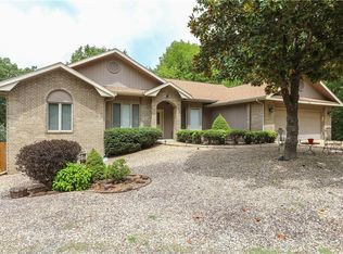 2 Merrihills Cir, Bella Vista, AR 72715