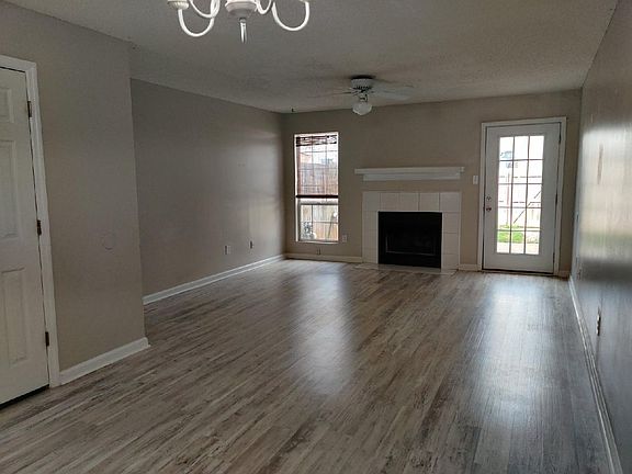 3rd image of 4745 Brookwood Dr