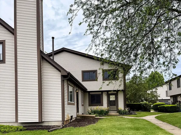 1719 Cedarbrook Ct #0, Sycamore, IL 60178