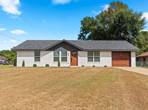 801 Holly St, New Llano, LA 71461