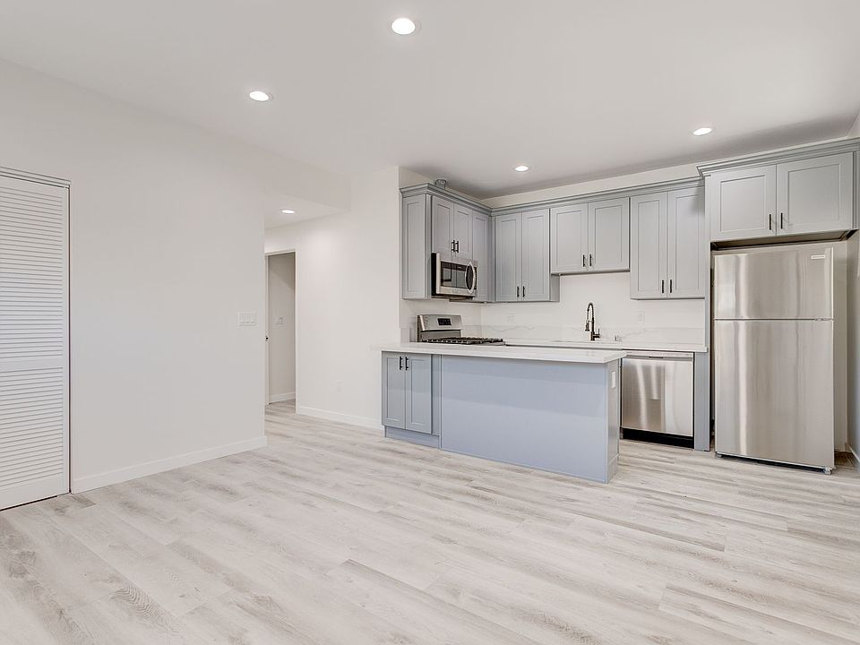 1st image of 25226 Loytan St #5