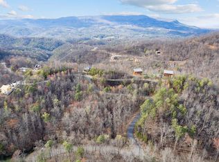1 Ridge Rd, Pigeon Forge, TN 37863