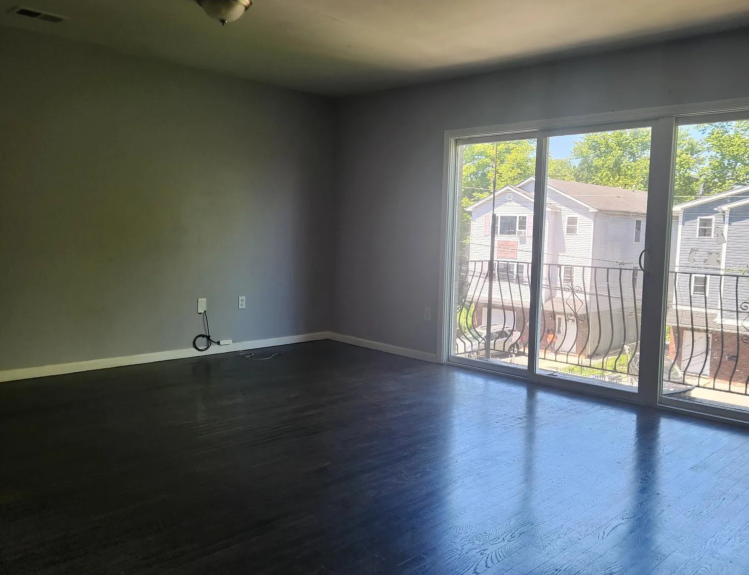 3 bed, $2,700 — Photo 4
