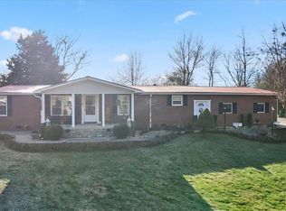 719 Sunlight Rd, Ellijay, GA 30540