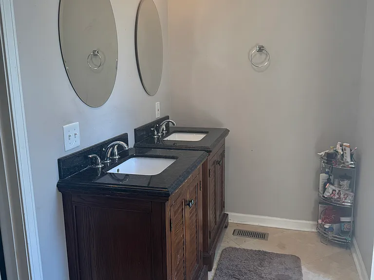 2704 Triple Oak Dr — Photo 7