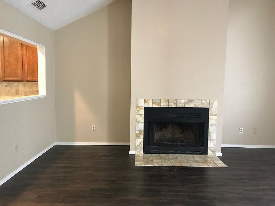 1st image of 617 Montreal Dr