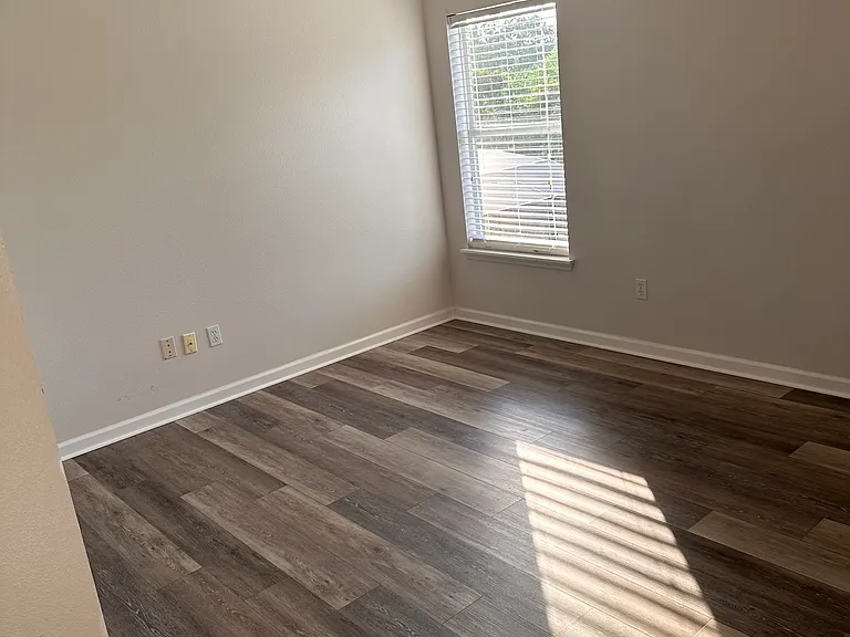1907 Marlin Run Dr — Photo 11