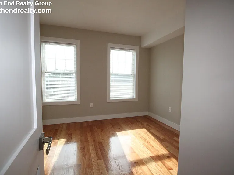 108 Main St — Photo 15