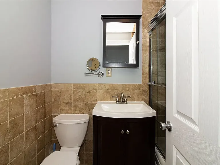 247 Ogden Ave #2L — Photo 11