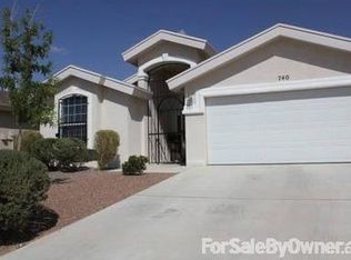 740 Nazareno St, Horizon City, TX 79928