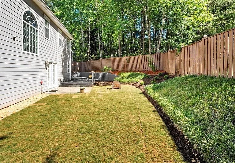 4220 Hunters Green Way NE — Photo 34