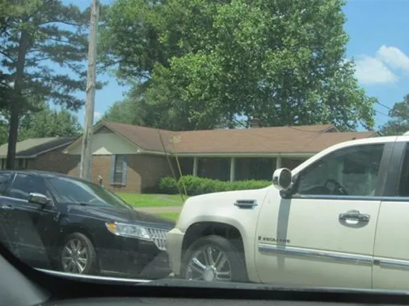 2008 Delanie Dr, Selma, AL 36701