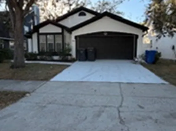 2632 Wrencrest Cir, Valrico, FL 33596