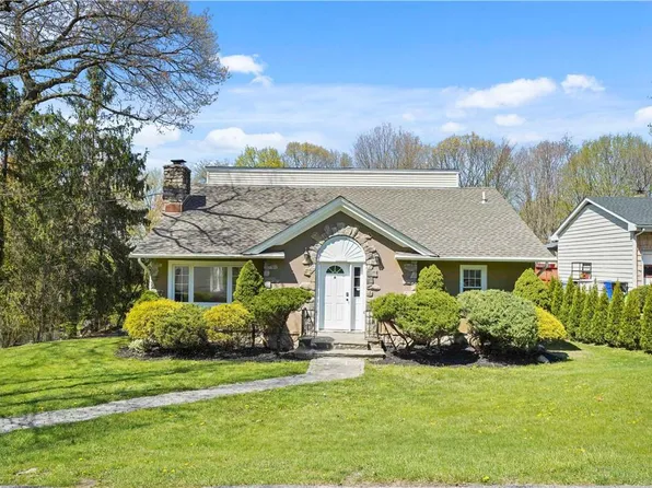 8 Di Rubbo Drive, Cortlandt Manor, NY 10567