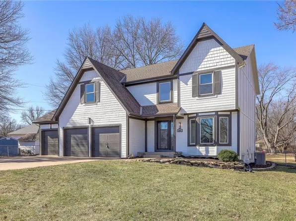 526 S Center St, Gardner, KS 66030