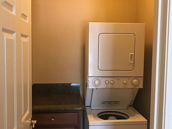 5th image of 2310 California Blvd APT 30