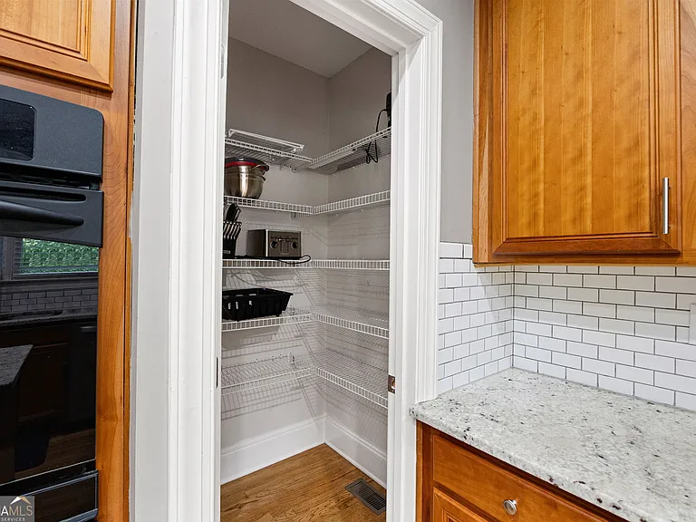 227 Oakwind Pte — Photo 13