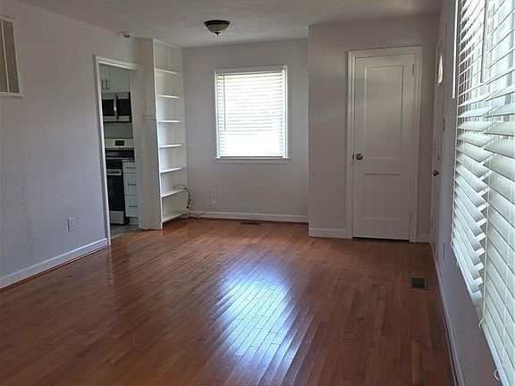 2nd image of 22 Gumwood Dr