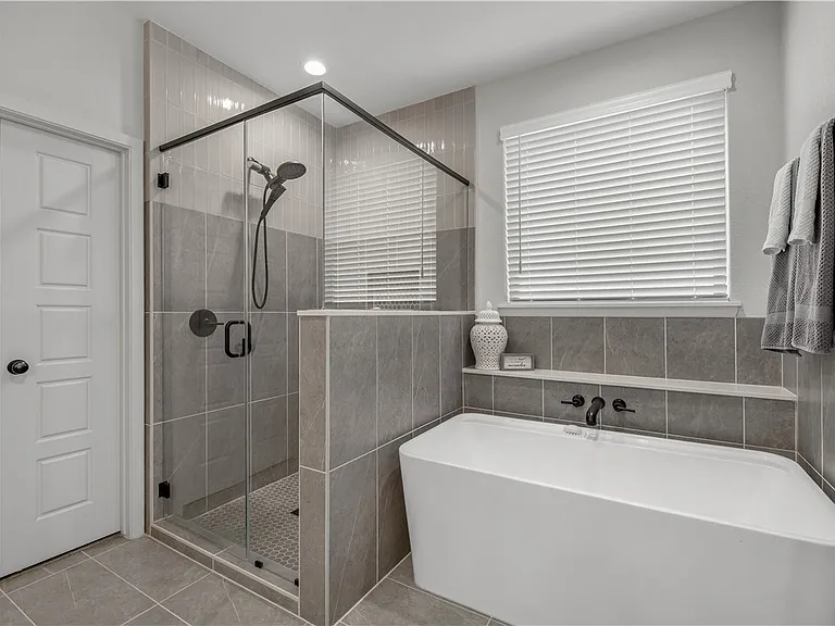 4309 Batona Ct — Photo 24