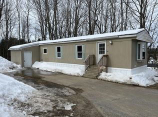 7 Davis Ln, Sabattus, ME 04280