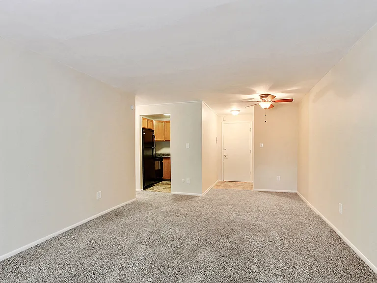 Miners Mesa Apartments — Photo 9