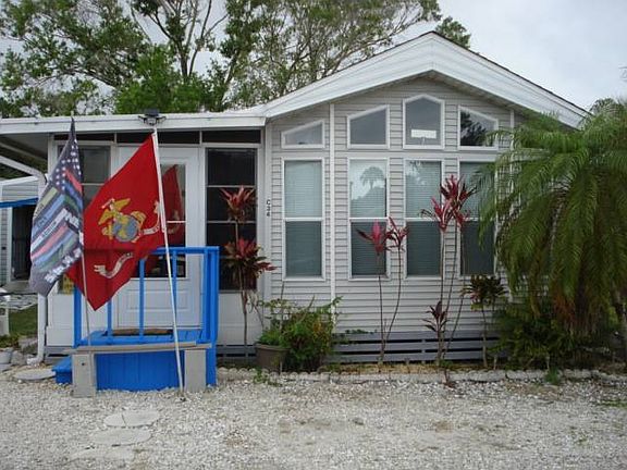 3rd image of 820 Barnes Blvd #C-34