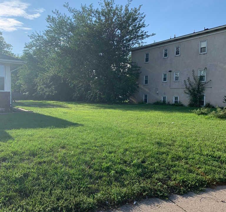 2nd image of 4631 Lyndale Ave N