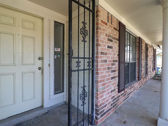 2nd image of 8606 Humphreys Dr