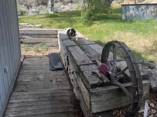 3620 Julian Creek Rd, Valmy, NV 89438