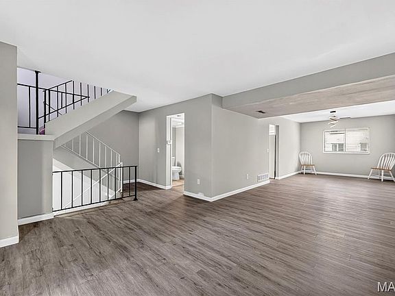 5th image of 314 Carmel Woods Dr