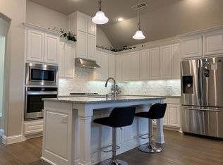 1109 Parkstone Dr, Aubrey, TX 76227