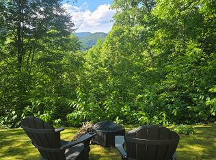 933 Henry Dingus Way, Maggie Valley, NC 28751