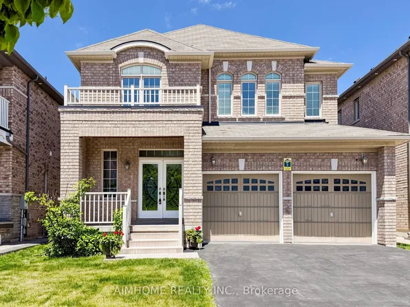 6 Valerian St, Brampton, ON L6P 3N9
